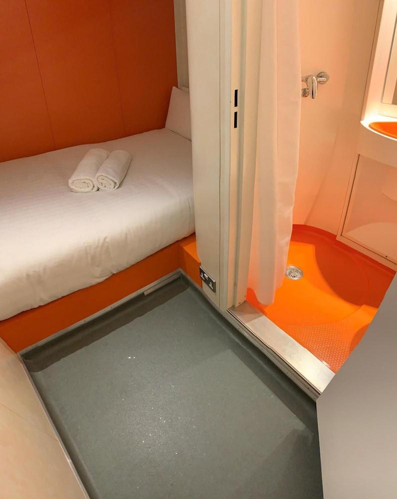 Easyhotel South Kensington London Ngoại thất bức ảnh