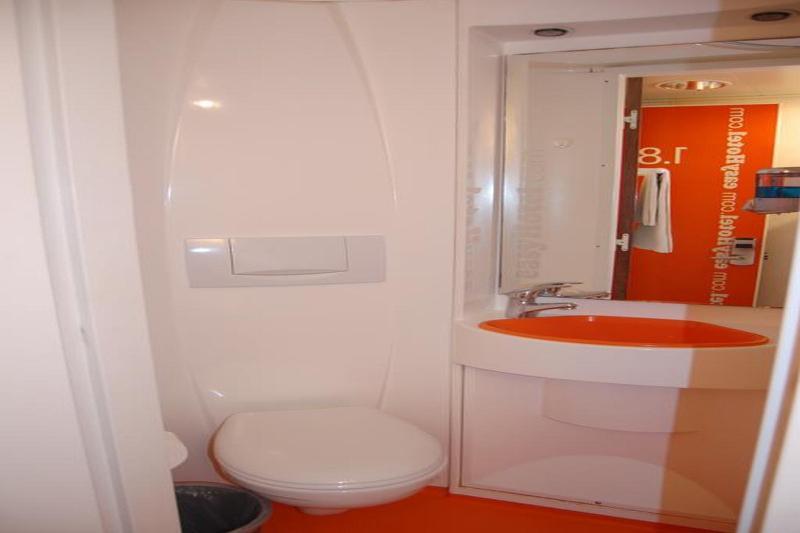Easyhotel South Kensington London Ngoại thất bức ảnh