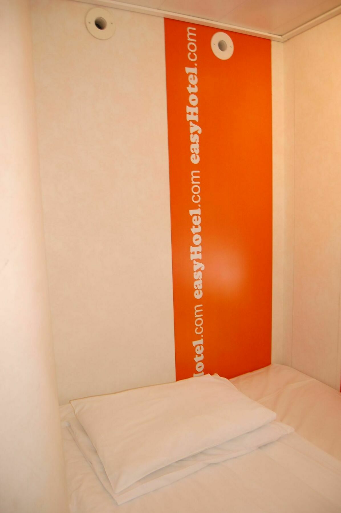 Easyhotel South Kensington London Ngoại thất bức ảnh